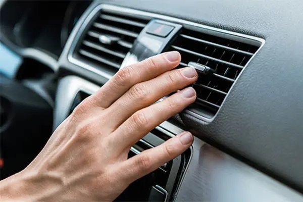 6. مشکلات هسته بخاری (Heater Core)